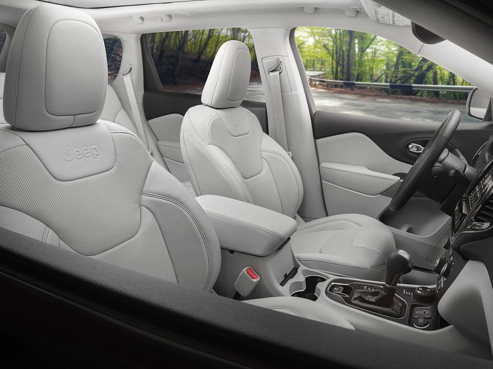 New Jeep Cherokee interior