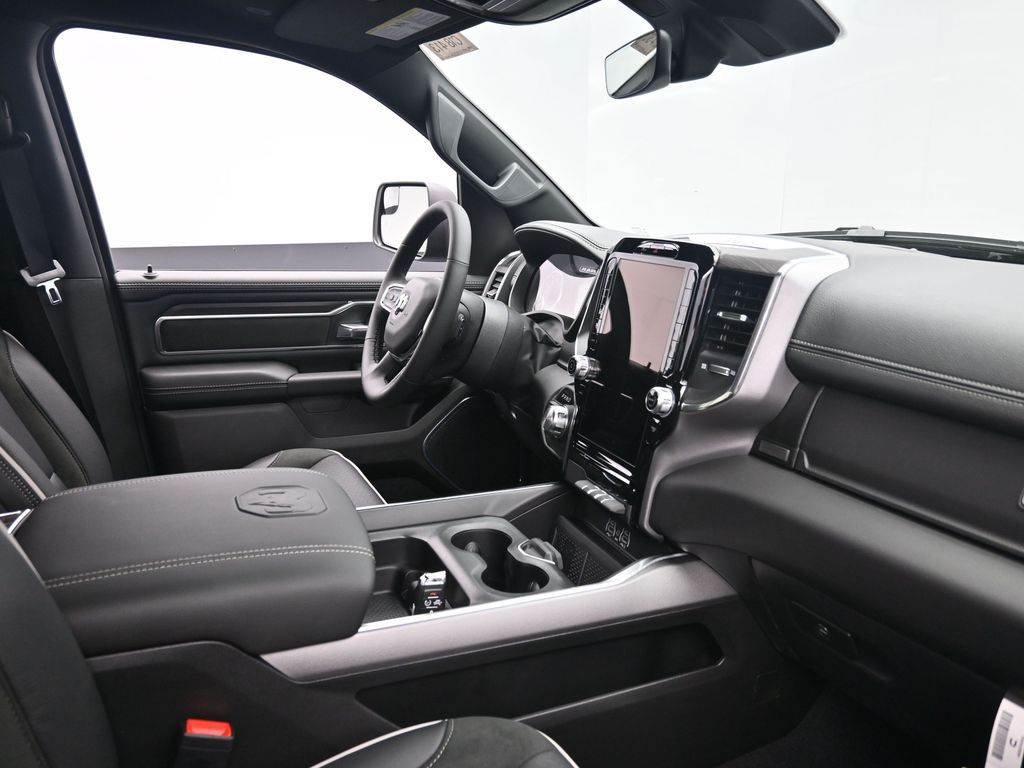 2026 Ram 1500 Laramie photo 3