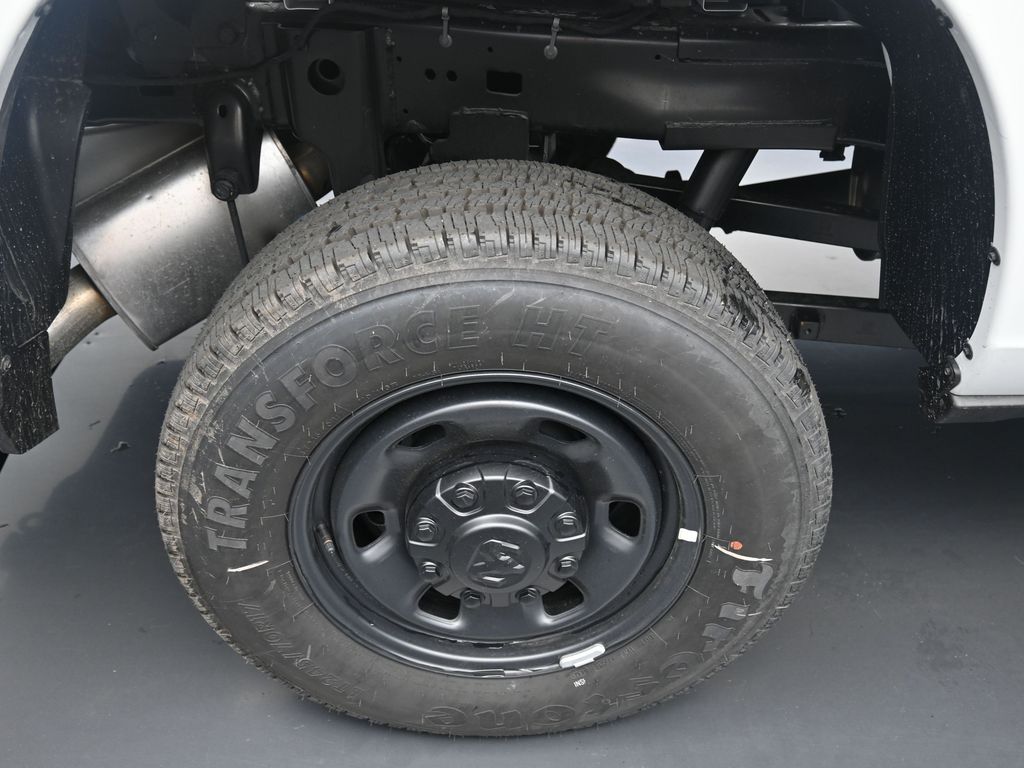 2025 Ram 2500 Tradesman photo 2