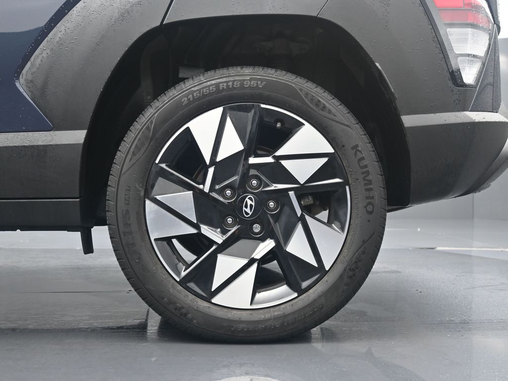 2024 Hyundai Kona SEL photo 2