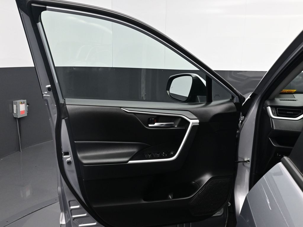 Used 2022 Toyota RAV4 XLE Sport Utility