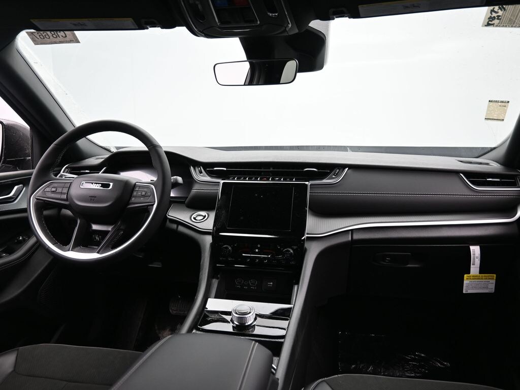 New 2025 Jeep Grand Cherokee Altitude X Sport Utility