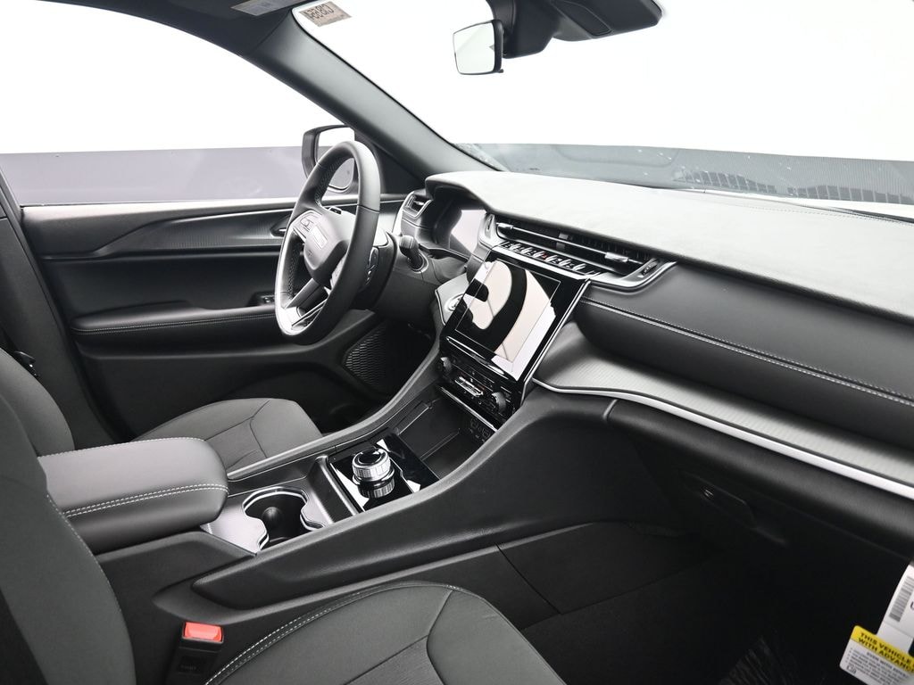 New 2025 Jeep Grand Cherokee L Laredo X Sport Utility