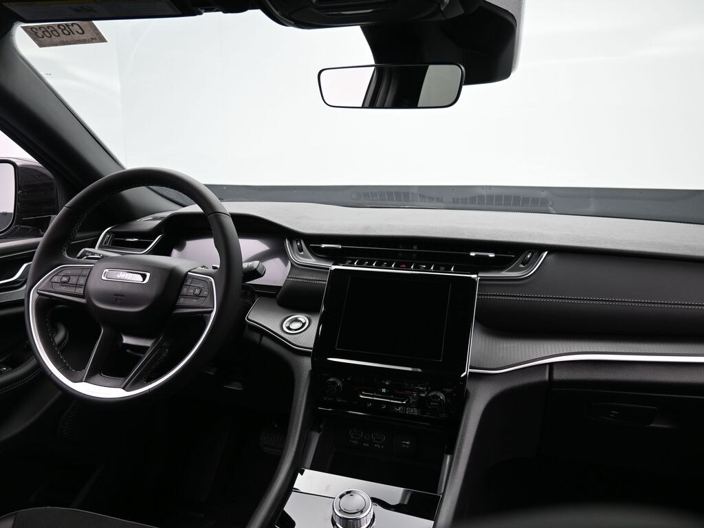 New 2025 Jeep Grand Cherokee Altitude X Sport Utility