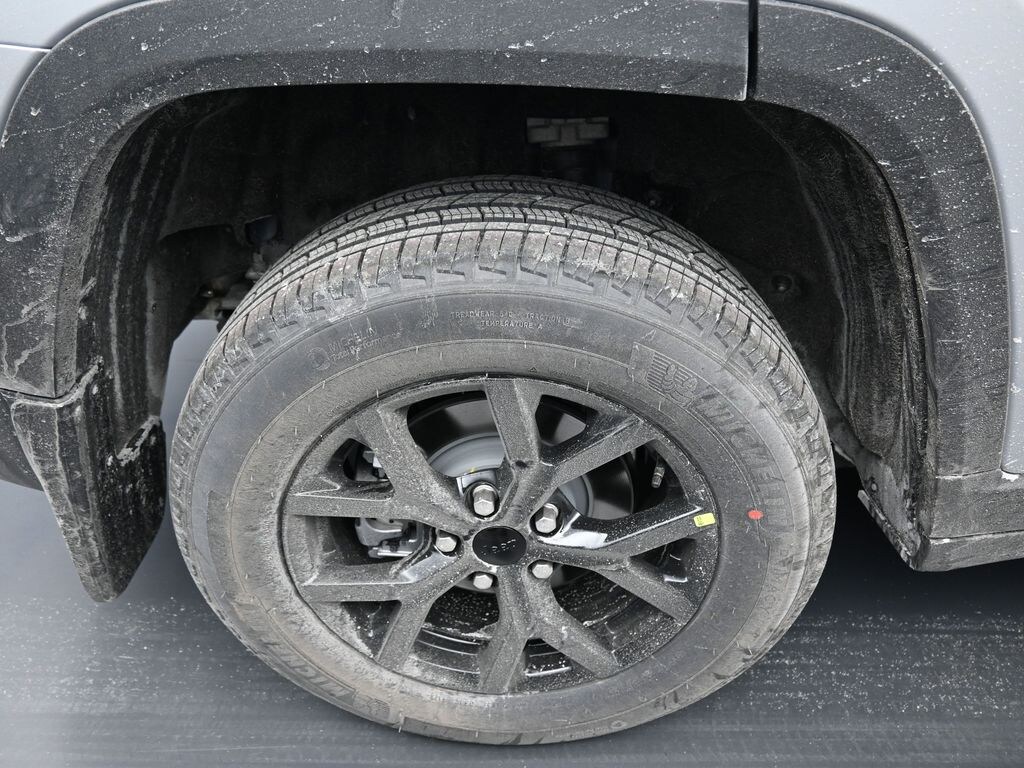 New 2025 Jeep Grand Cherokee Altitude X Sport Utility