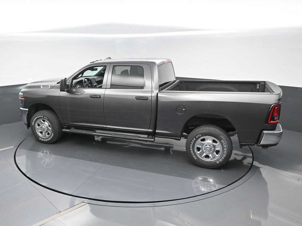 2026 RAM 3500 Tradesman - Photo 10