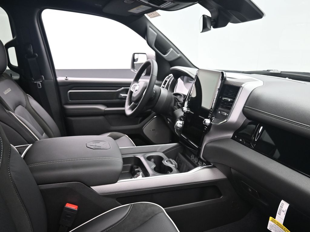 2026 Ram 1500 Laramie photo 4
