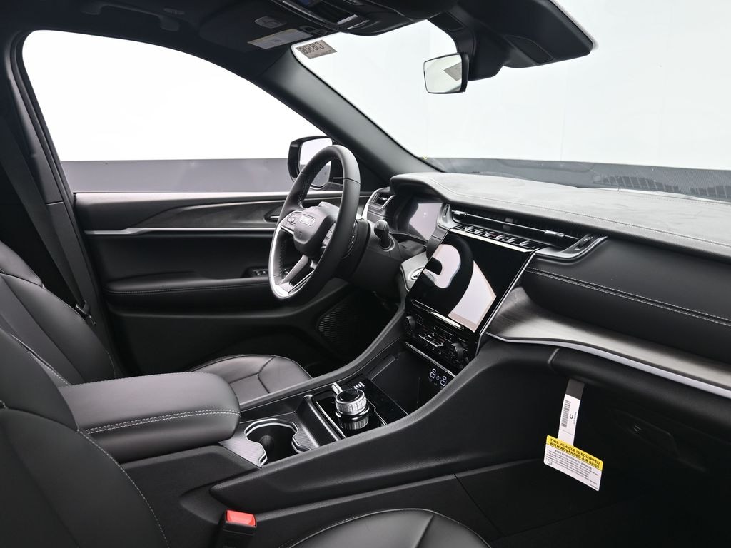 New 2025 Jeep Grand Cherokee Limited Sport Utility