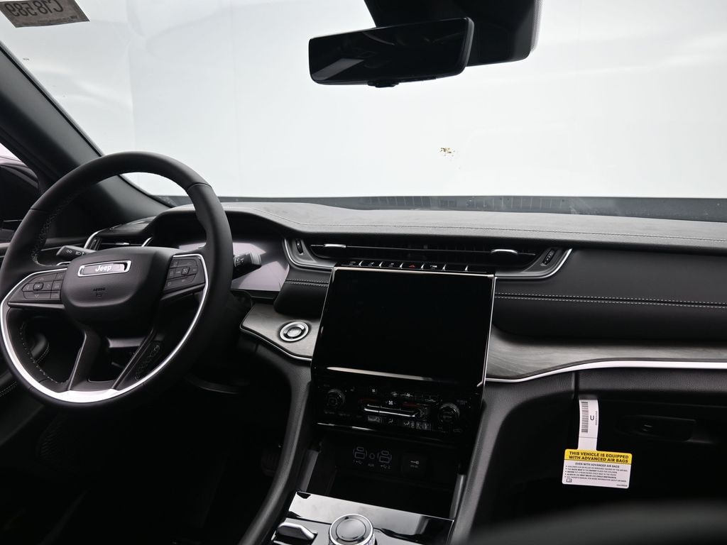 New 2025 Jeep Grand Cherokee Limited Sport Utility