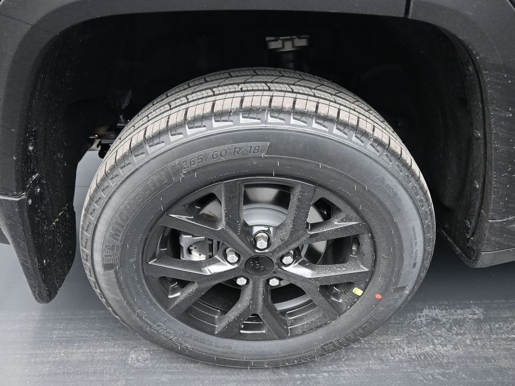 New 2025 Jeep Grand Cherokee Altitude X Sport Utility