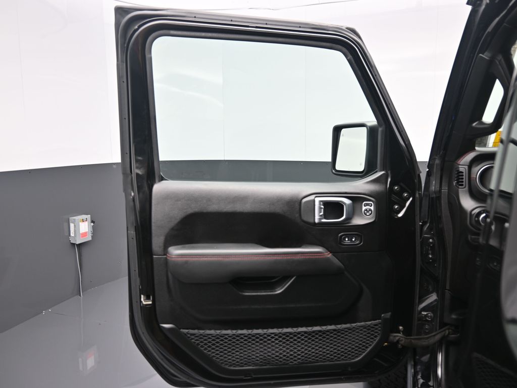 2020 Jeep Gladiator Rubicon photo 3