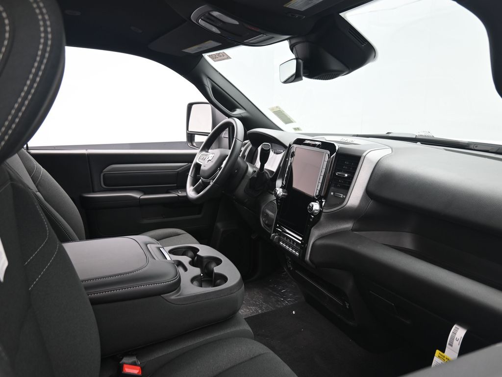 2026 Ram 3500 Tradesman photo 3