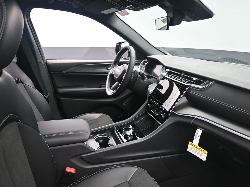 New 2025 Jeep Grand Cherokee Altitude X Sport Utility