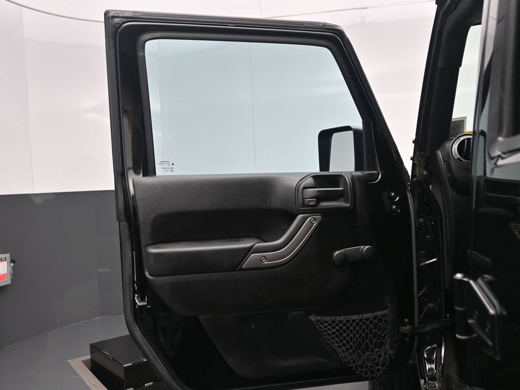 2015 Jeep Wrangler Sport photo 3