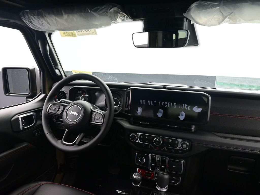 2025 Jeep Wrangler Rubicon photo 3