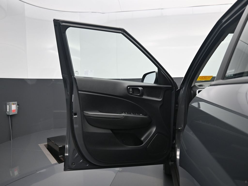 Used 2025 Hyundai Venue Limited Sport Utility