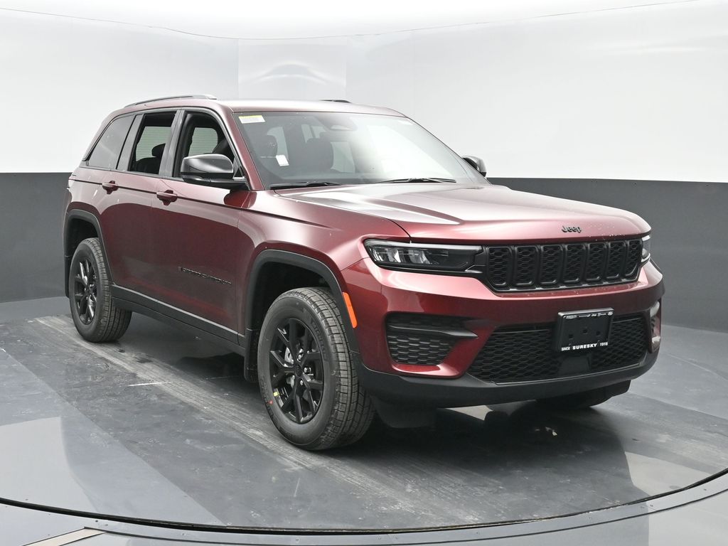 2025 Jeep Grand Cherokee Altitude's photo