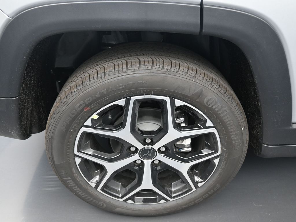 2026 Jeep Compass Limited photo 2