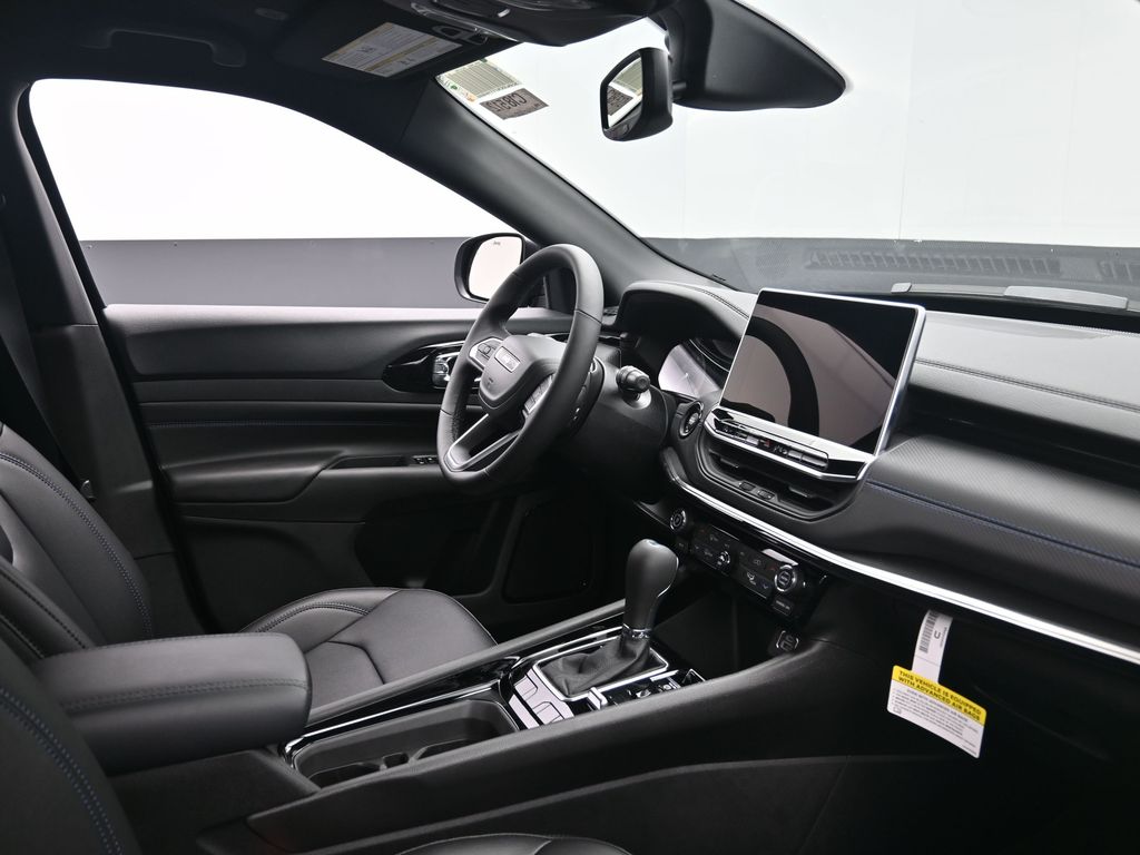 2026 Jeep Compass Limited Altitude photo 4