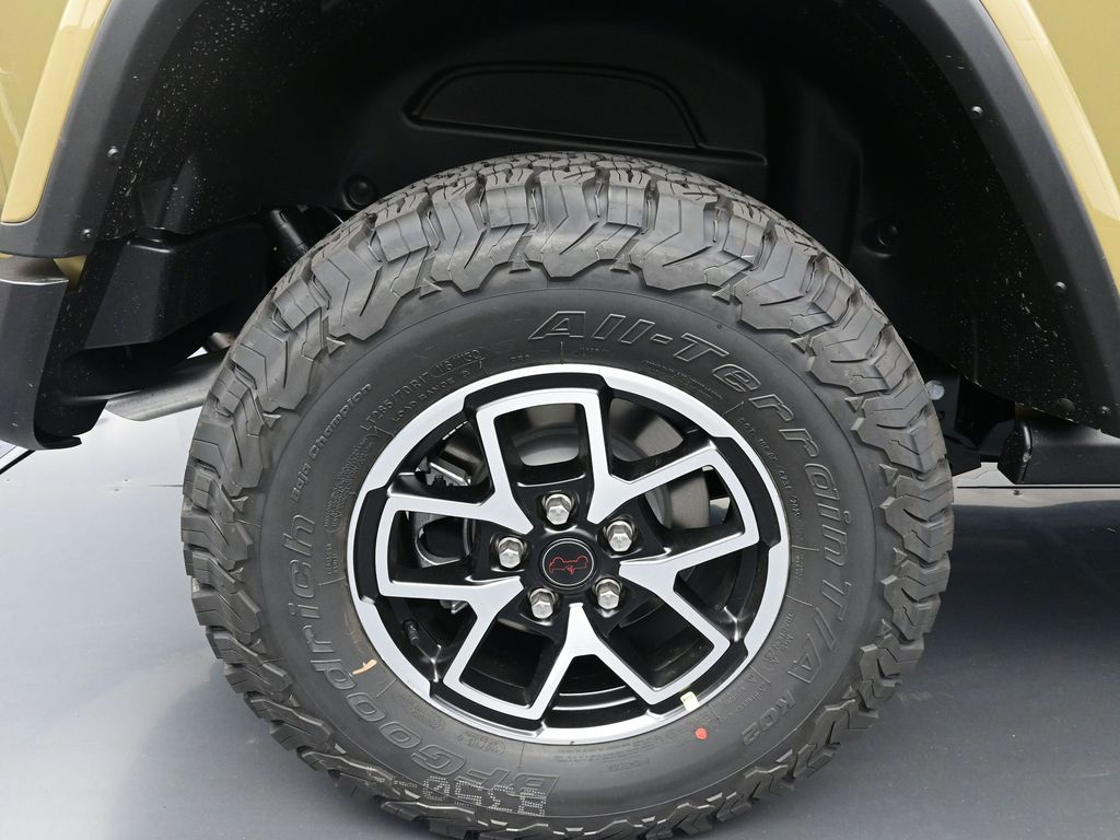 2025 Jeep Wrangler Rubicon photo 2