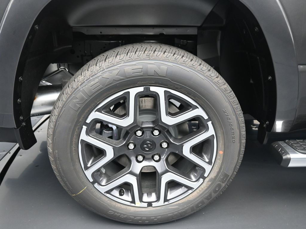 2026 Ram 1500 Laramie photo 2
