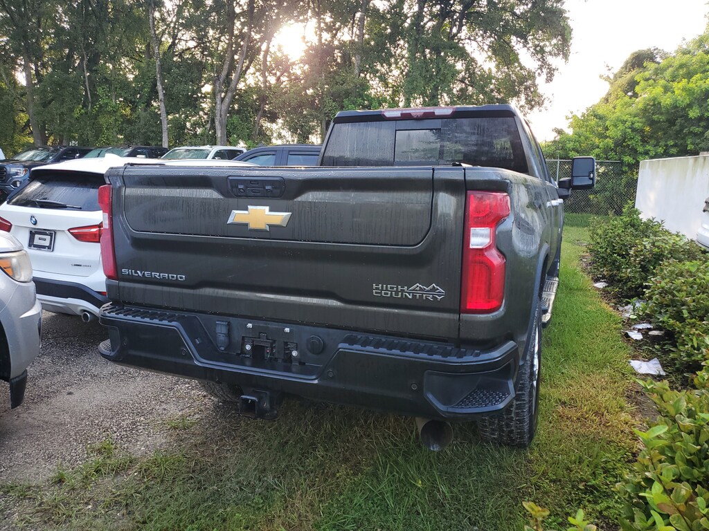 Used 2022 Chevrolet Silverado 2500HD High Country 4WD Crew Cab 159 High Country
