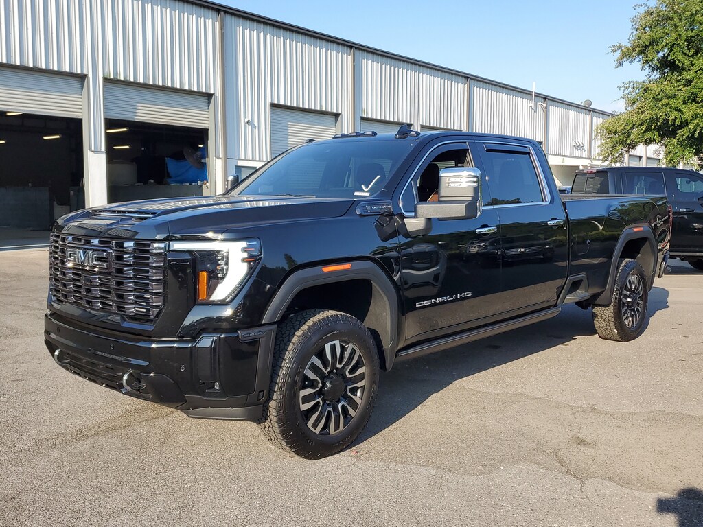 Used 2025 GMC Sierra 3500HD Denali Ultimate 4WD Crew Cab 172 Denali Ultimate