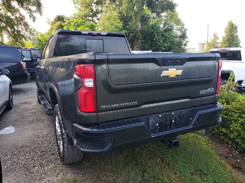 Used 2022 Chevrolet Silverado 2500HD High Country 4WD Crew Cab 159 High Country
