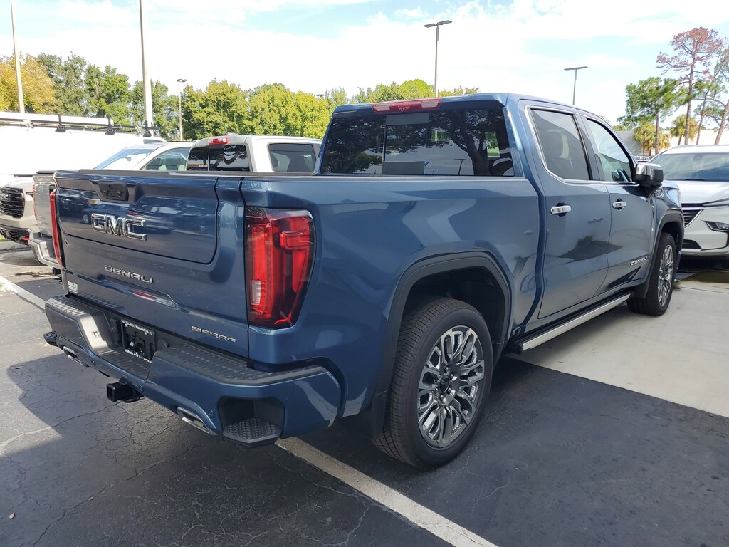 Used 2025 GMC Sierra 1500 Denali Ultimate 4WD Crew Cab 147 Denali Ultimate