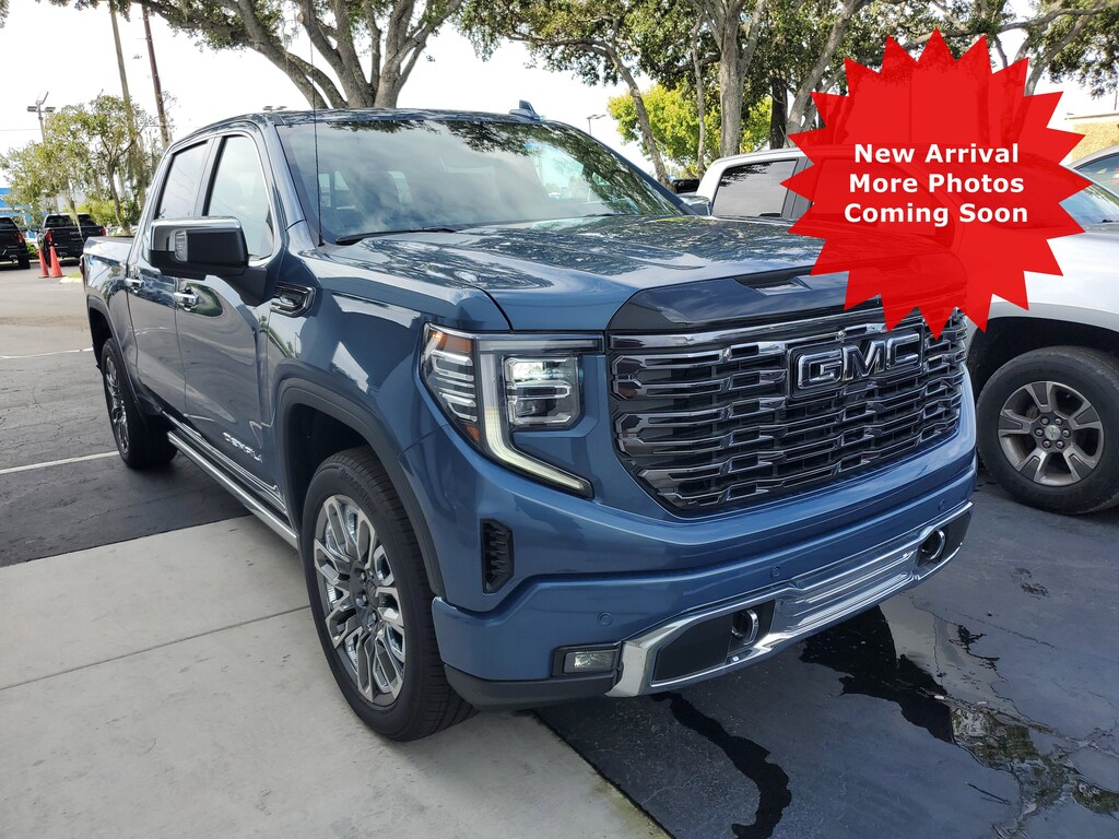 Used 2025 GMC Sierra 1500 Denali Ultimate 4WD Crew Cab 147 Denali Ultimate