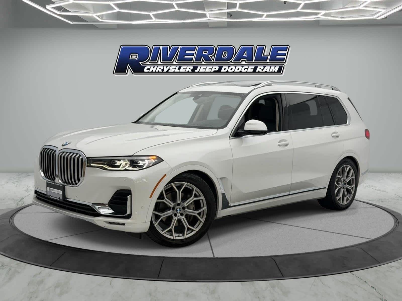 2022 BMW X7 xDrive40i's photo