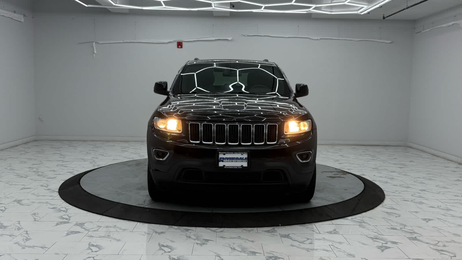 Used 2014 Jeep Grand Cherokee Laredo with VIN 1C4RJFAG9EC118945 for sale in Bronx, NY