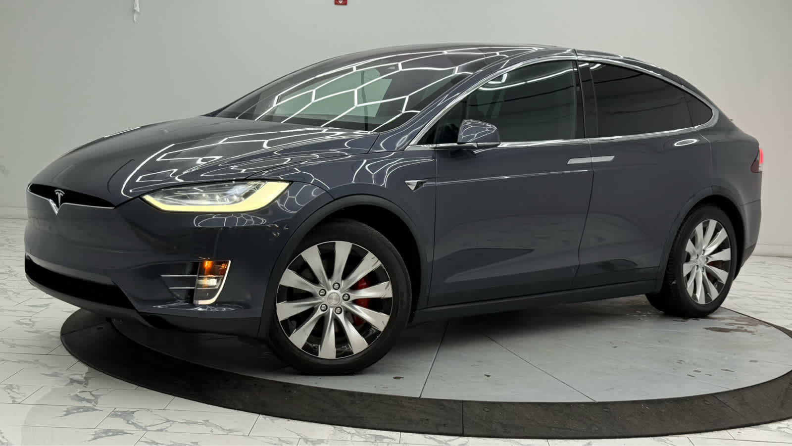 2020 Tesla Model X Performance photo 2