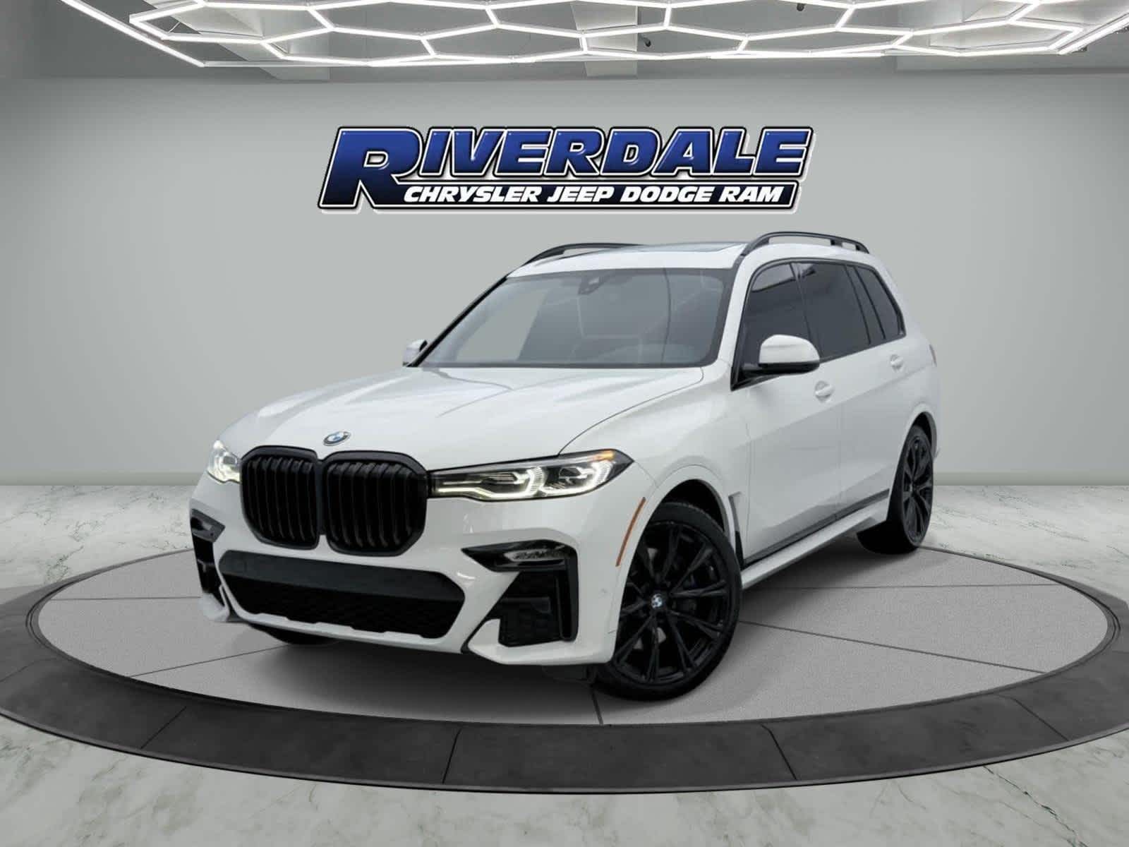 2022 BMW X7 xDrive40i's photo