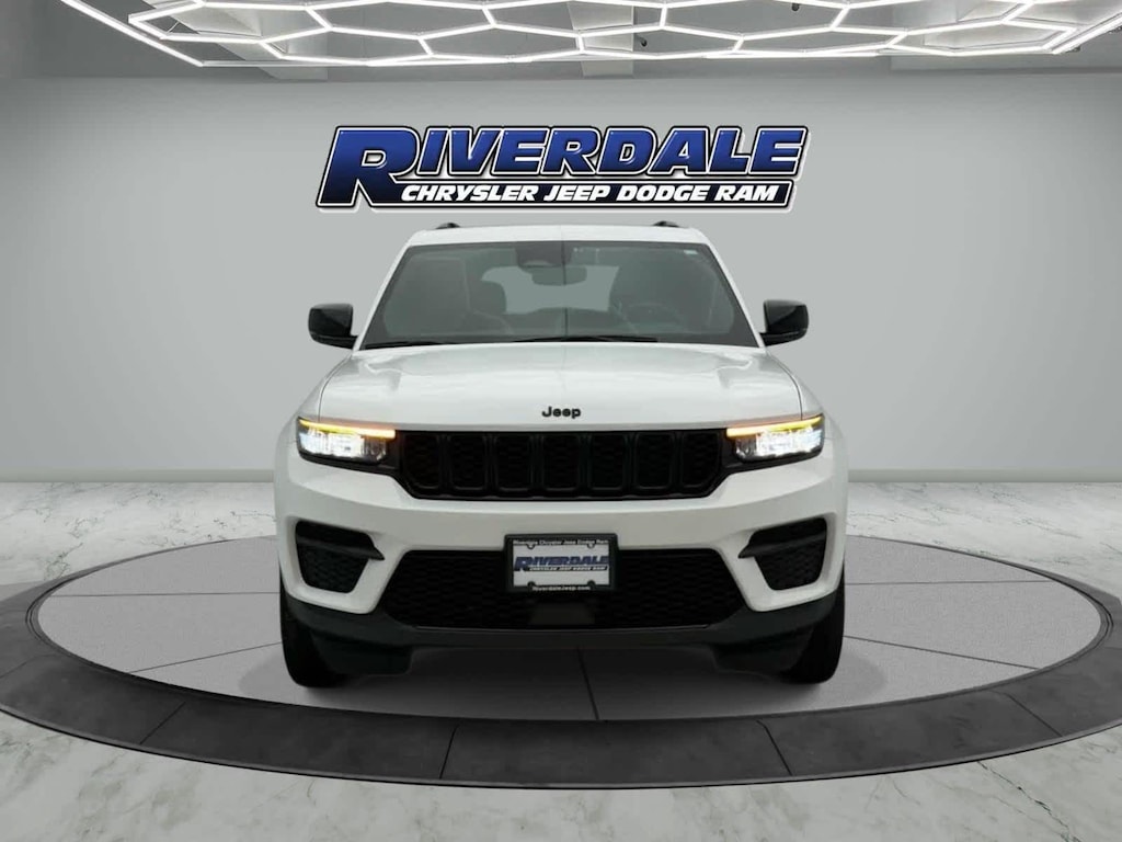 Used 2023 Jeep Grand Cherokee Sport Utility