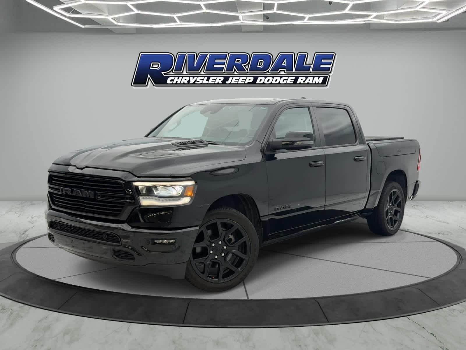 2023 RAM 1500 Laramie 4x4 Crew Cab 5'7's photo