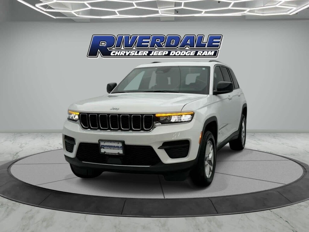 Used 2025 Jeep Grand Cherokee LAREDO X 4X4 Sport Utility