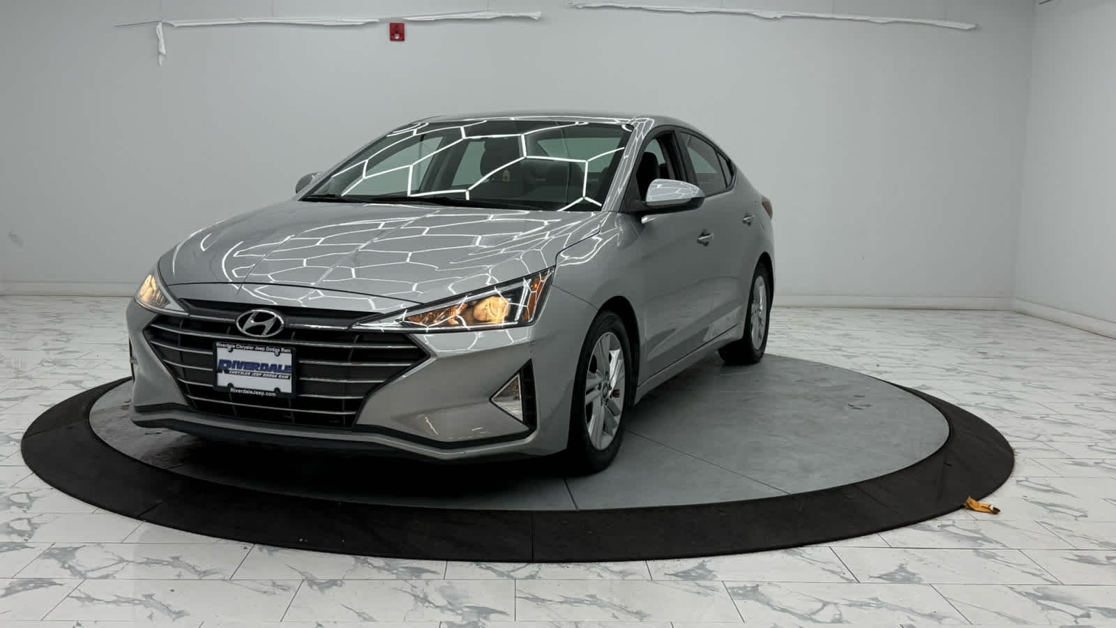 2020 Hyundai Elantra SEL photo 4