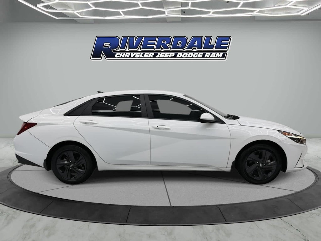 Used 2022 Hyundai Elantra SEL IVT