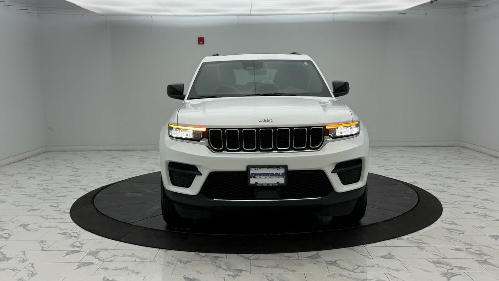 2025 Jeep Grand Cherokee Laredo X 4x4's photo