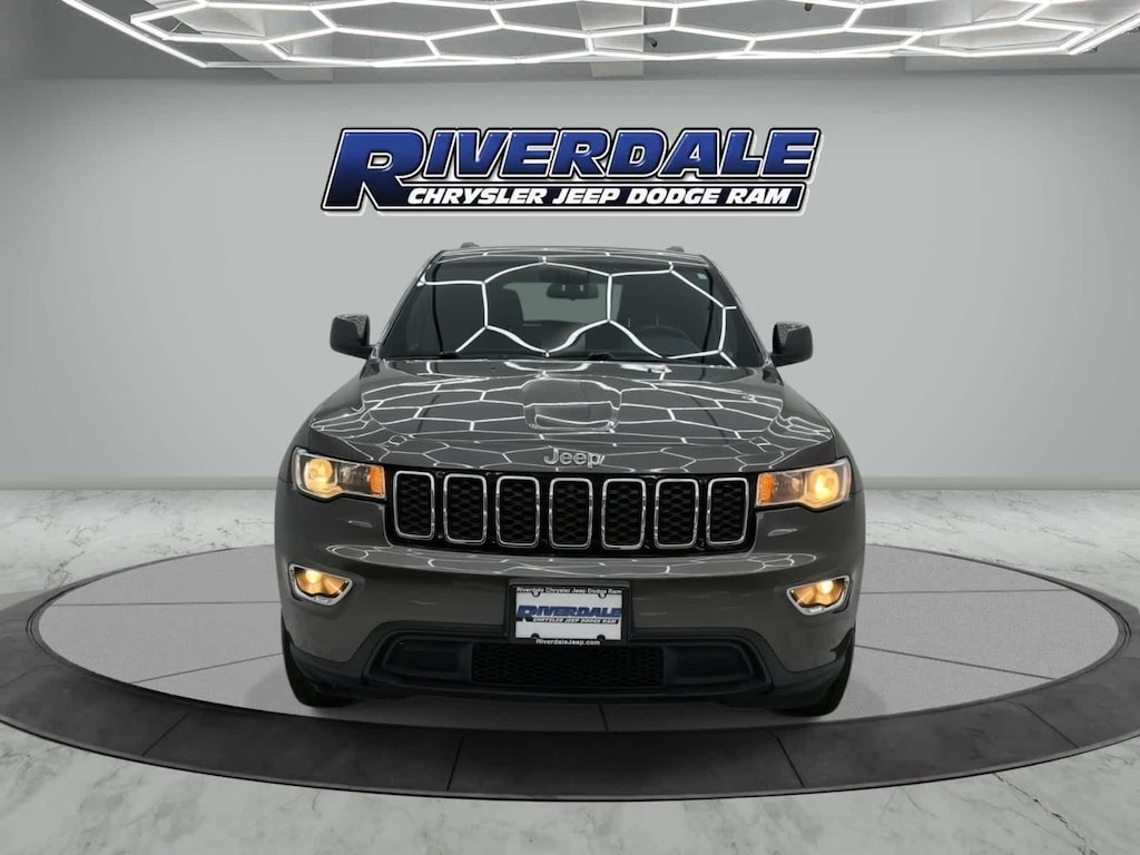 Used 2020 Jeep Grand Cherokee Laredo E