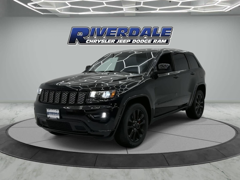 Used 2021 Jeep Grand Cherokee Laredo X 4x4