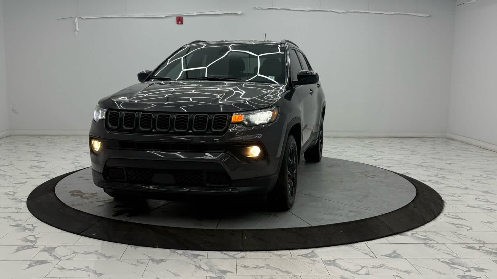 2024 Jeep Compass Latitude photo 3