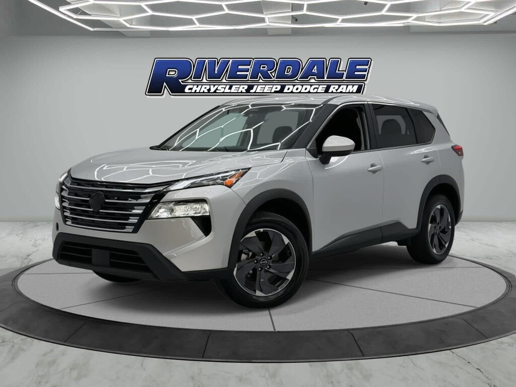 Used 2025 Nissan Rogue SV