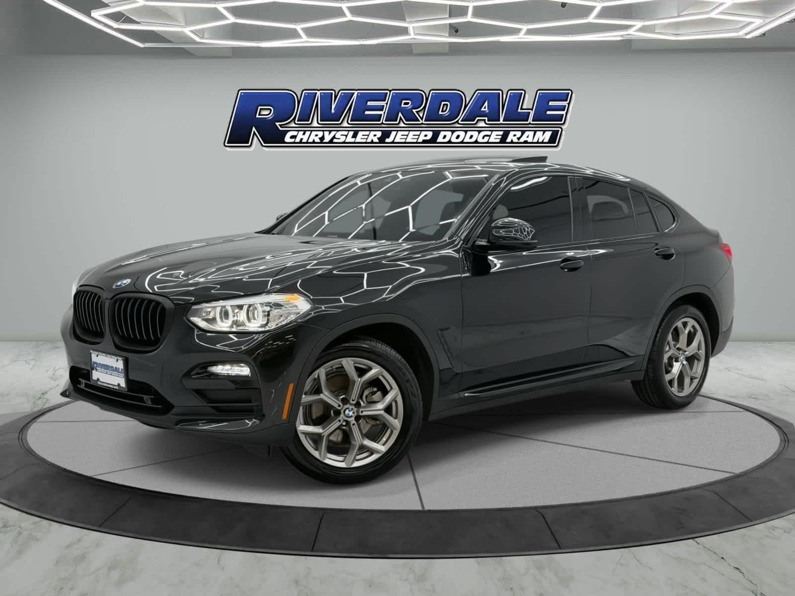 2021 BMW X4 30i's photo