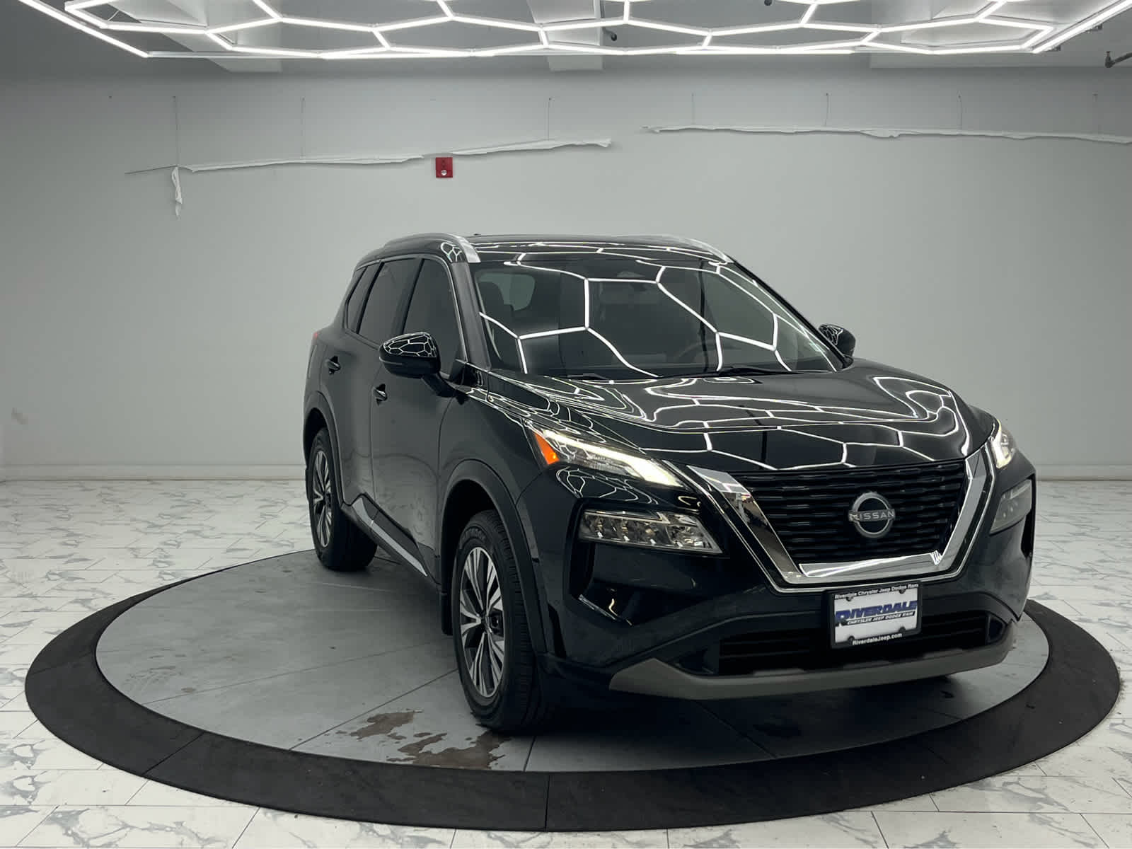 2022 Nissan Rogue SV AWD photo 3
