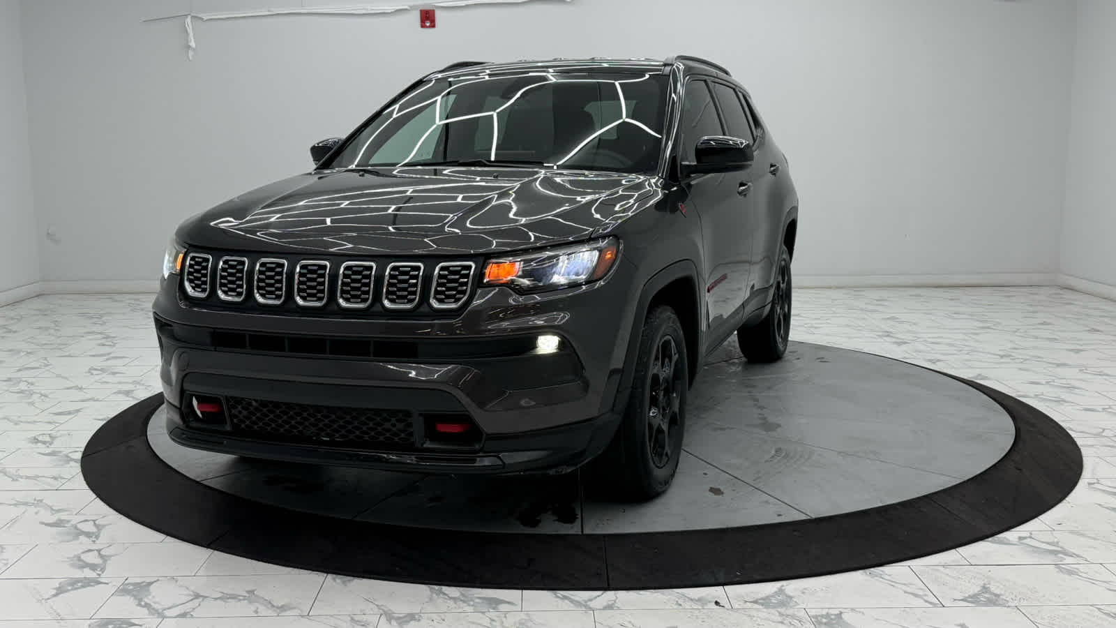 2024 Jeep Compass Trailhawk photo 3