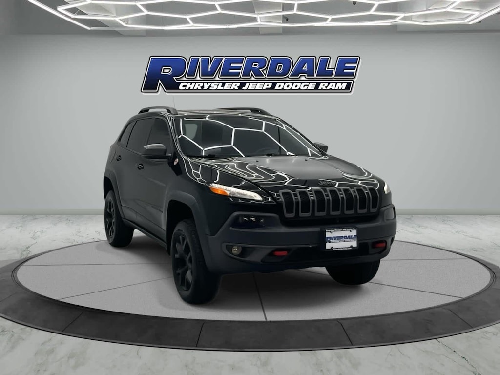 Used 2018 Jeep Cherokee Trailhawk 4x4