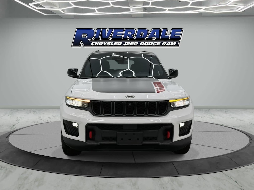 Used 2022 Jeep Grand Cherokee Trailhawk