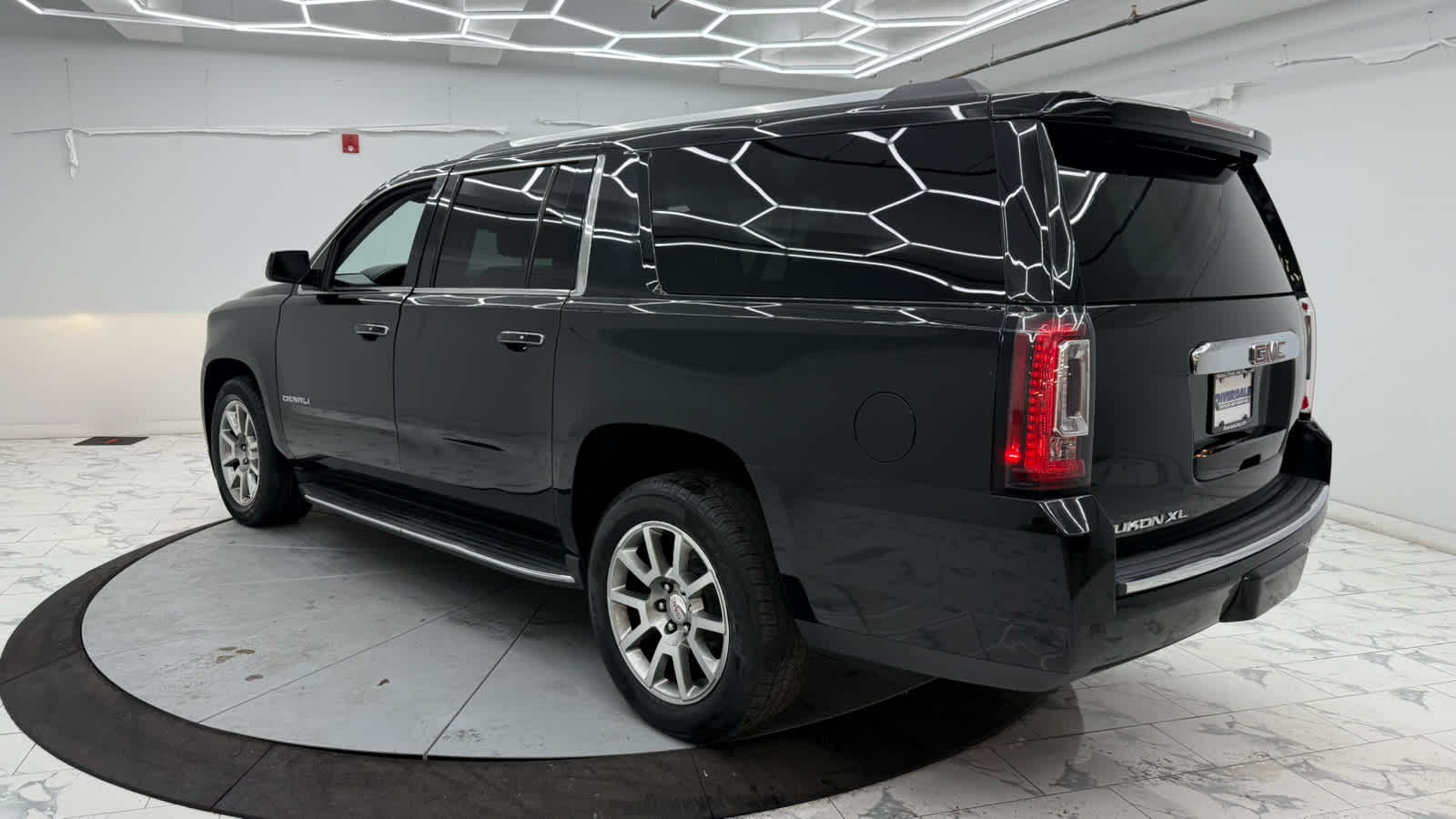 2020 Gmc Yukon XL Denali photo 4